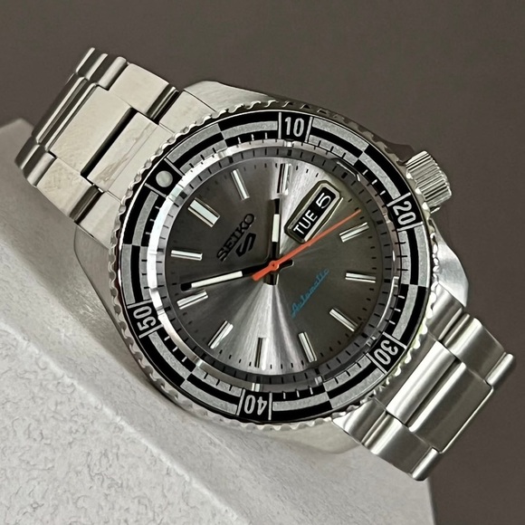 SRPK09K1- Seiko Men’s 5 Sports Automatic Watch - Picture 2 of 13